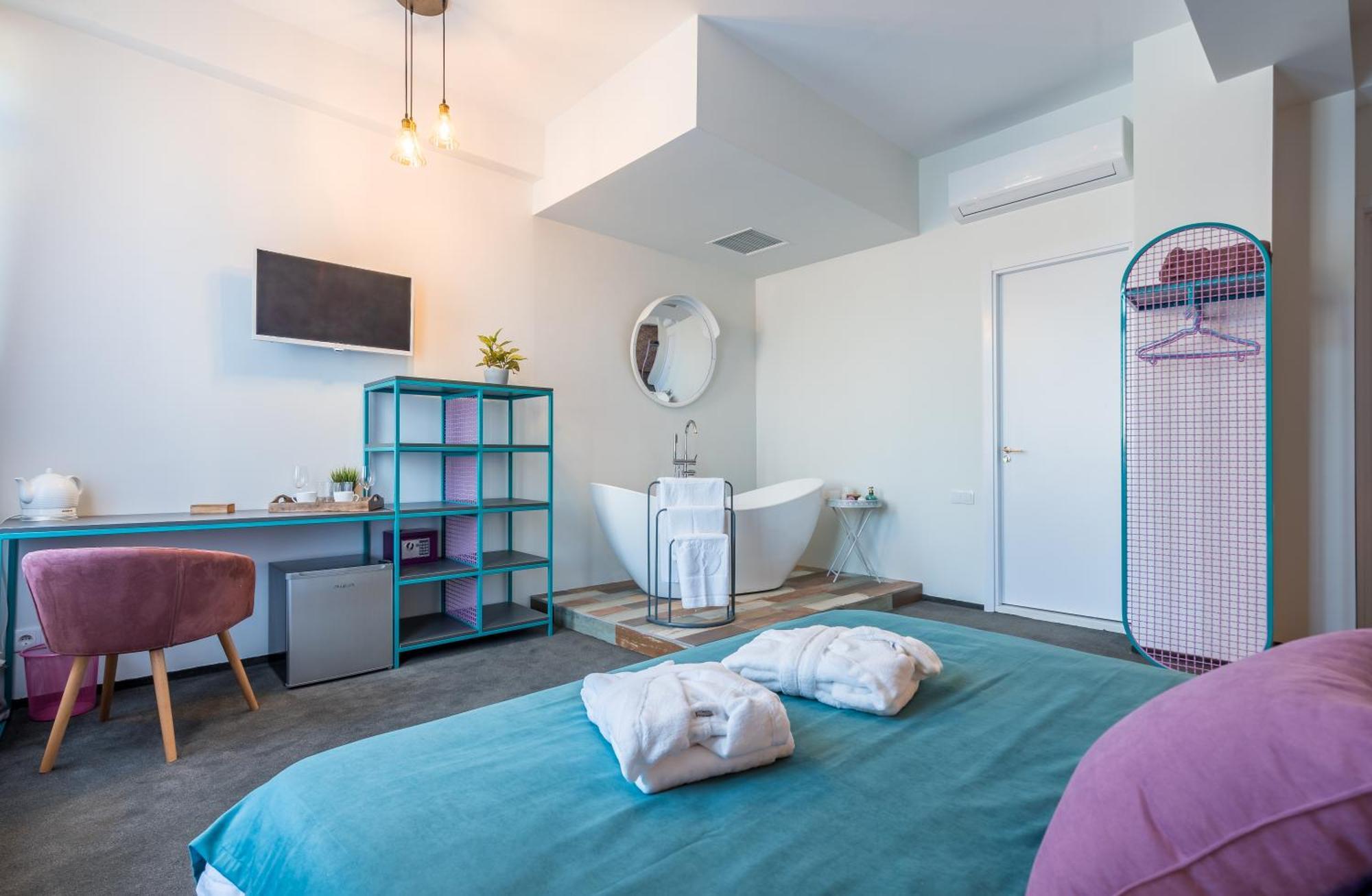 Redrum Tbilisi Boutique Hotel Room photo