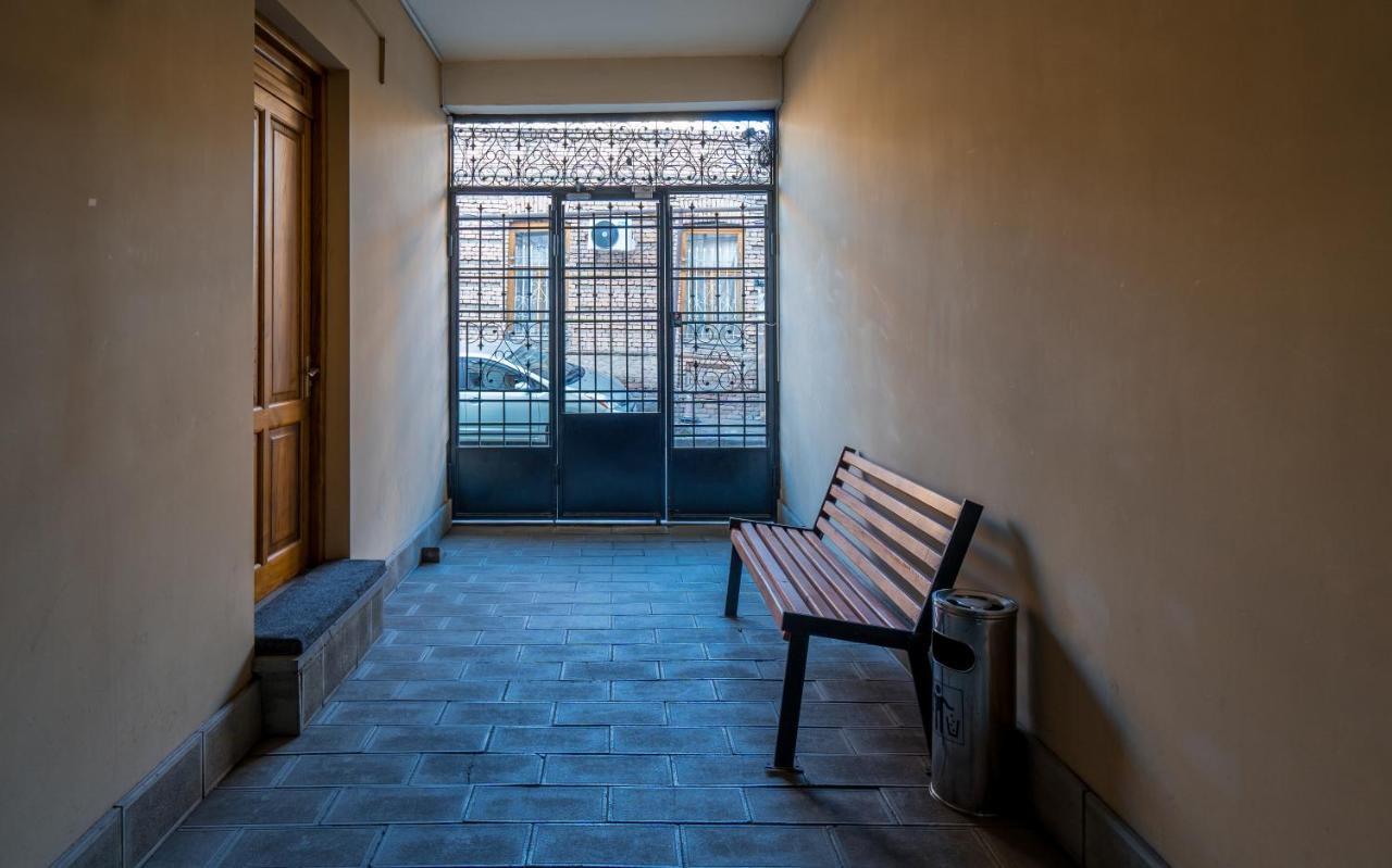 Redrum Tbilisi Boutique Hotel Exterior photo